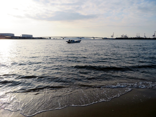 名島海岸の写真1