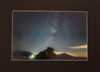 「天の川とペルセウス座流星」画像