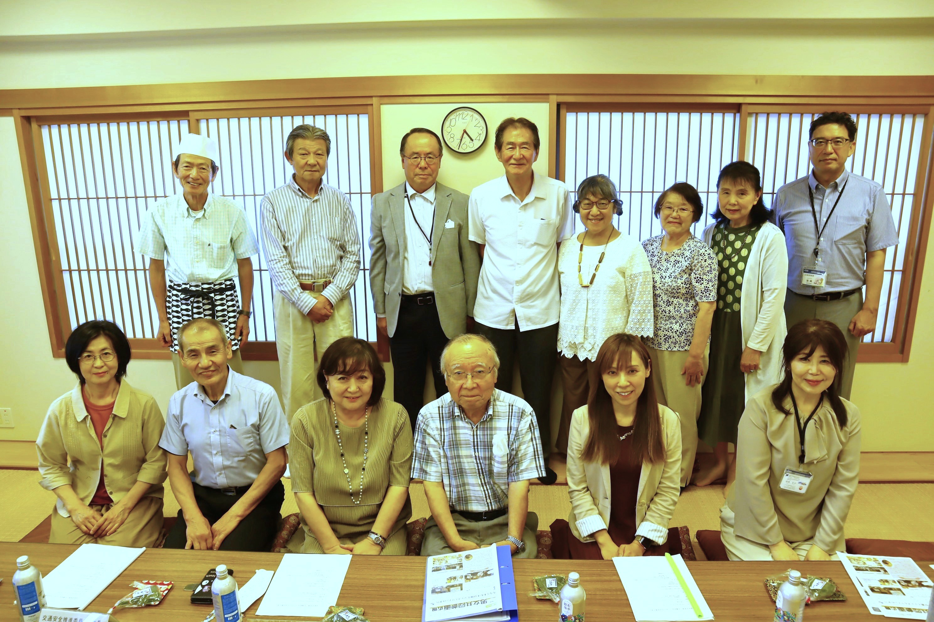 懇談会終了後の集合写真