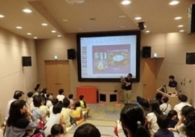 写真：映像シアター「ガイア」