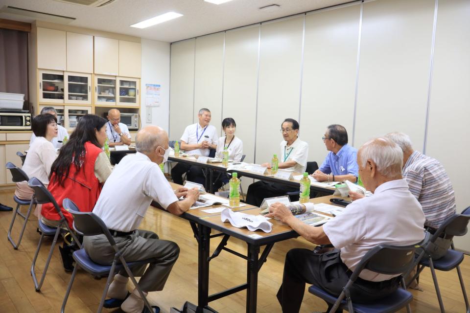 懇談会の様子
