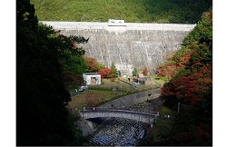 ダムの写真