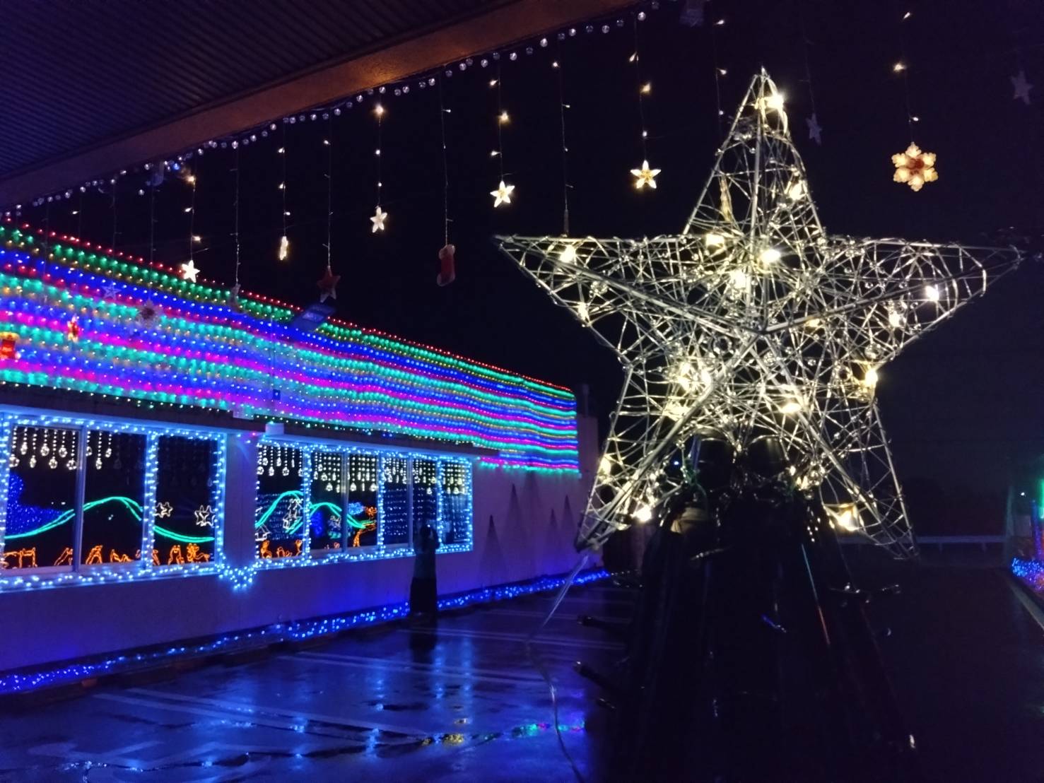 早良公民館のイルミネーション