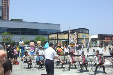 百道浜小学校器楽同好会の様子