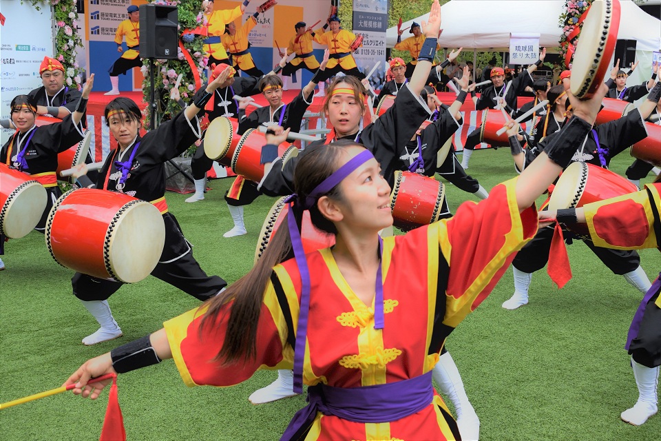 R7中央区演舞台写真4