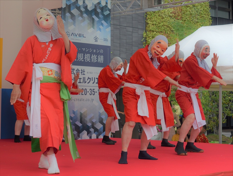 R7中央区演舞台写真3