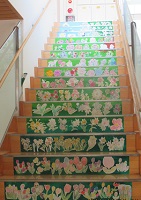 春の花の階段アートの画像