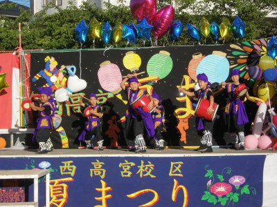 沖縄の伝統芸能エイサー