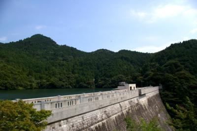 曲渕ダムの写真