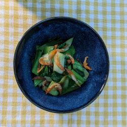 チンゲン菜と干しえびの中華炒めの写真
