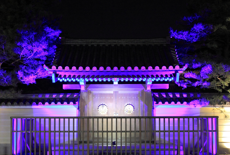 承天寺「勅使門」の写真