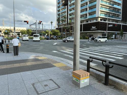 交差点ベンチの設置事例