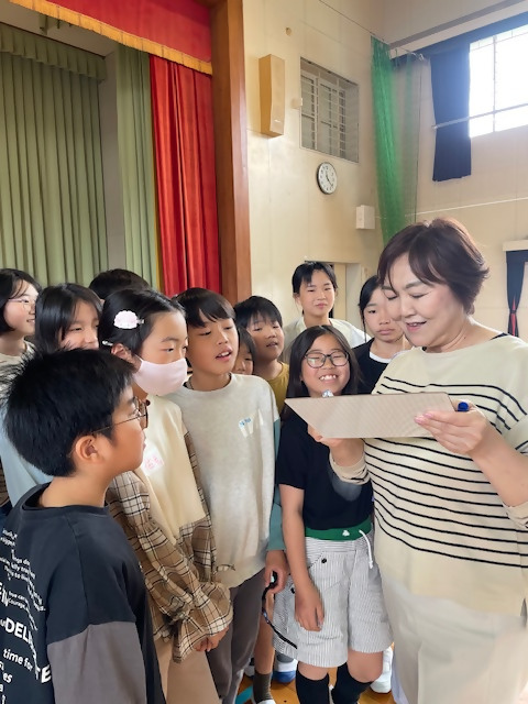原田先生が描いた絵を言葉で正確に伝える練習