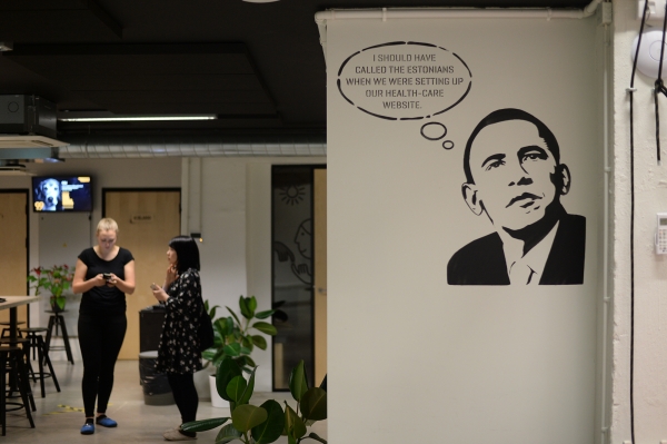 LIFT99オフィススペースの壁にはオバマ前大統領の顔写真がプリントされていました。