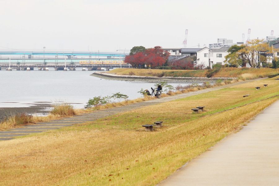 多々良川の遊歩道