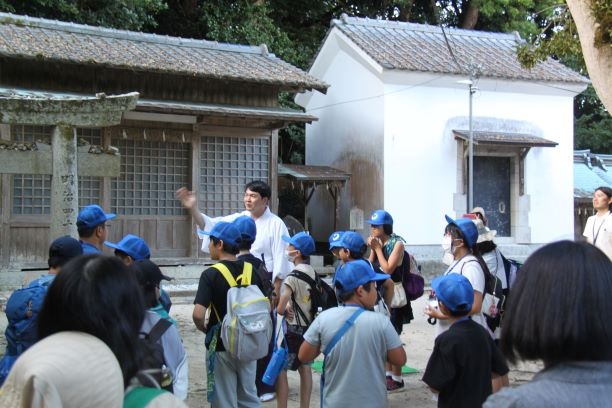 志賀海神社宮司による説明