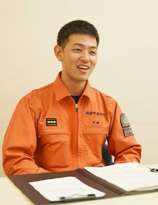 写真）消防吏員　中神（その2）