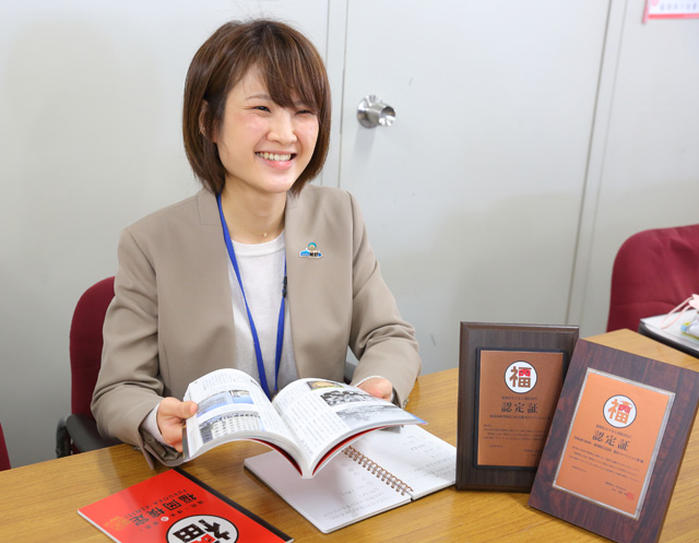 写真）平成26年度入庁　小林（その1）