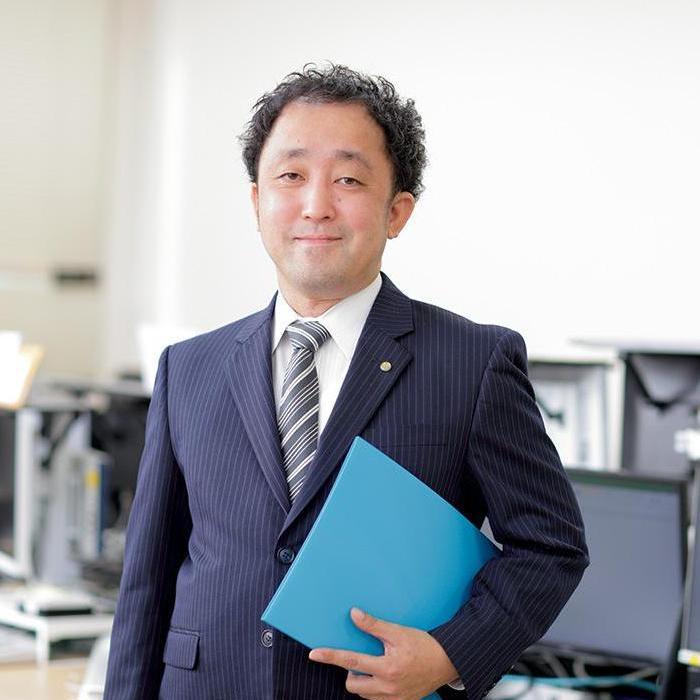 事務効率化でより良い学校へ（顔写真）