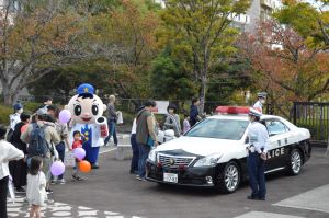 パトカー試乗