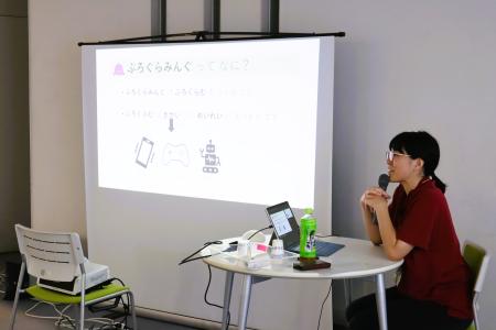渡邊先生によるスクリーンを用いた講座の様子