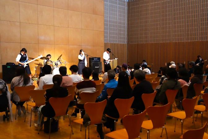 城南高校音楽部　全体の様子
