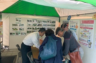 太陽光発電・蓄電池説明展示コーナー２