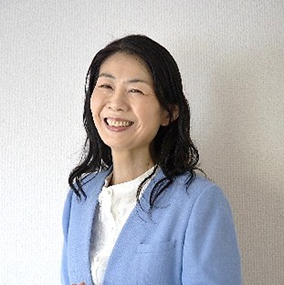 二宮 綾氏の写真