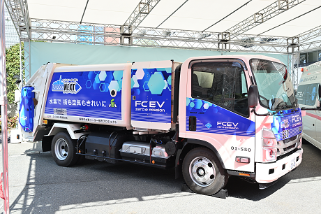 ごみ収集車の写真2
