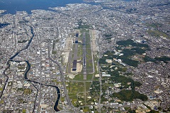 福岡空港(南側から撮影)