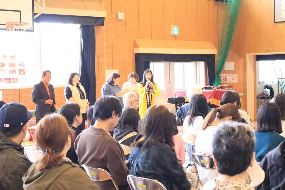 挨拶する内藤区長