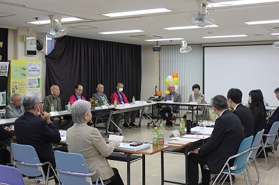 懇談会の様子