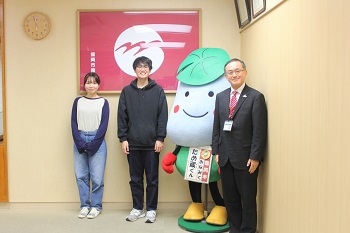 座談会記念撮影　末田・松村さん