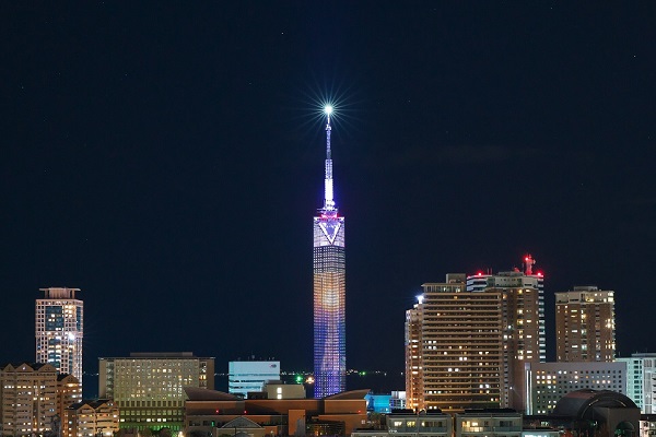 福岡タワーのイルミネーション