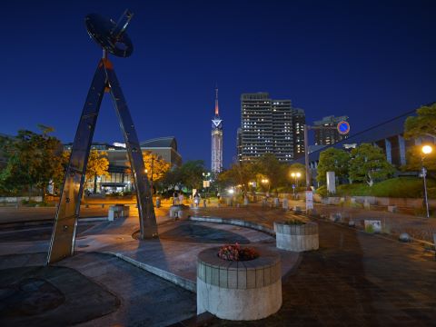福岡タワー189とオレンジリボン３