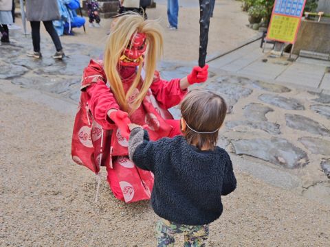 赤鬼と子ども