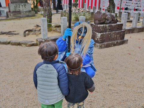 青鬼と子ども