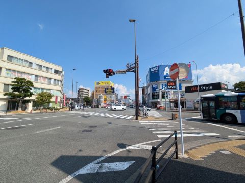 原交差点から東方向