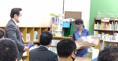 贈呈する画像