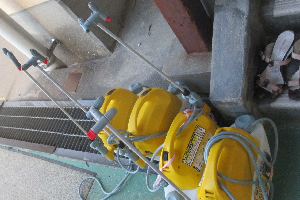 暑さ対策に準備した霧吹機