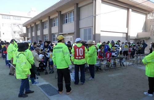 安全見守りの町内有志の皆さんその2