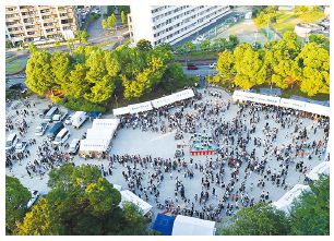 「弥生夏まつり」の真俯瞰(まふかん）撮影