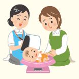 母子巡回健康相談で赤ちゃんの体重測定をしているイラスト