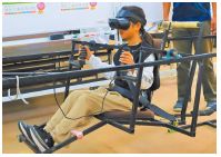 VR(仮想現実)ジェットコースター体験の写真