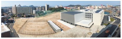 周船寺中学校の新校舎の写真