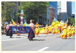 どんたく広場(パレード)