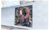 工事中の仮囲い にアート作品を 展示(昨年)