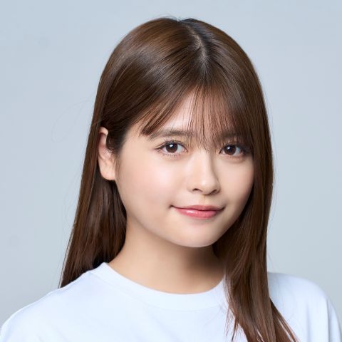 景井ひなさんプロフィール写真
