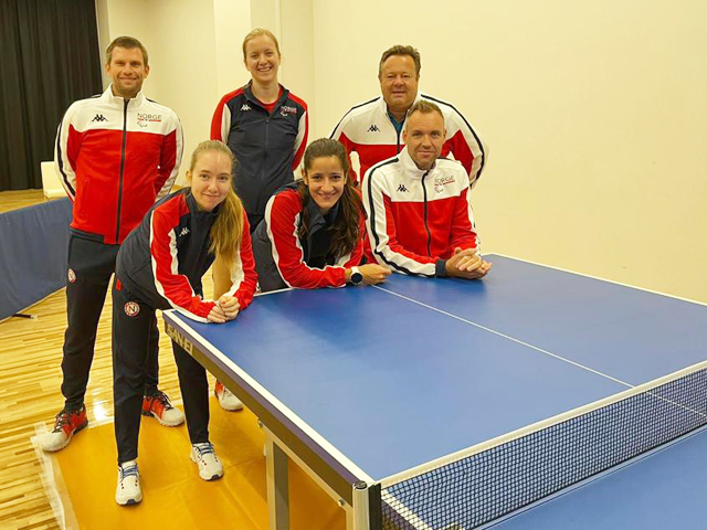 ノルウェー パラ卓球選手の写真