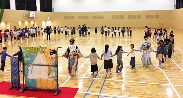 「世界はきっと，ひとつになれる」みんなでこのプロジェクトの成功を祈願